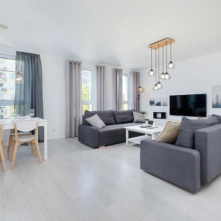 Apartamenty Platany Z Parkingiem By Noclegi Renters Kolberg Exterior foto