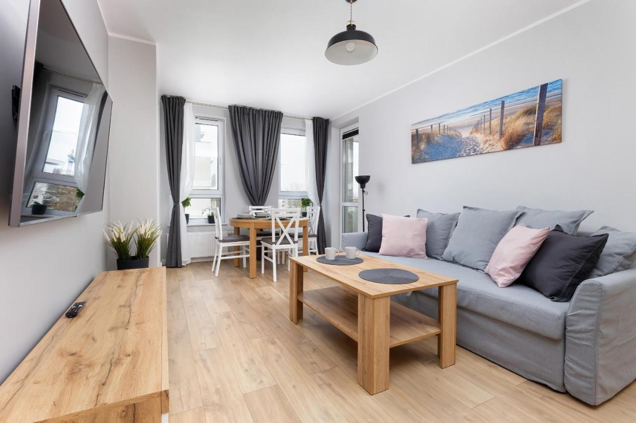 Apartamenty Platany Z Parkingiem By Noclegi Renters Kolberg Exterior foto