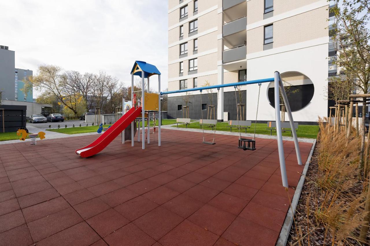 Apartamenty Platany Z Parkingiem By Noclegi Renters Kolberg Exterior foto