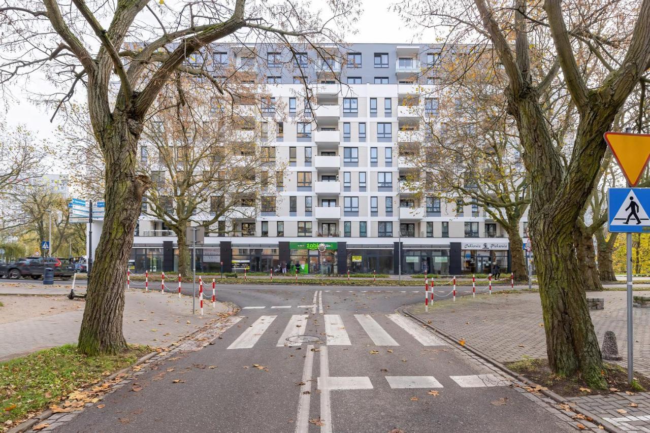 Apartamenty Platany Z Parkingiem By Noclegi Renters Kolberg Exterior foto