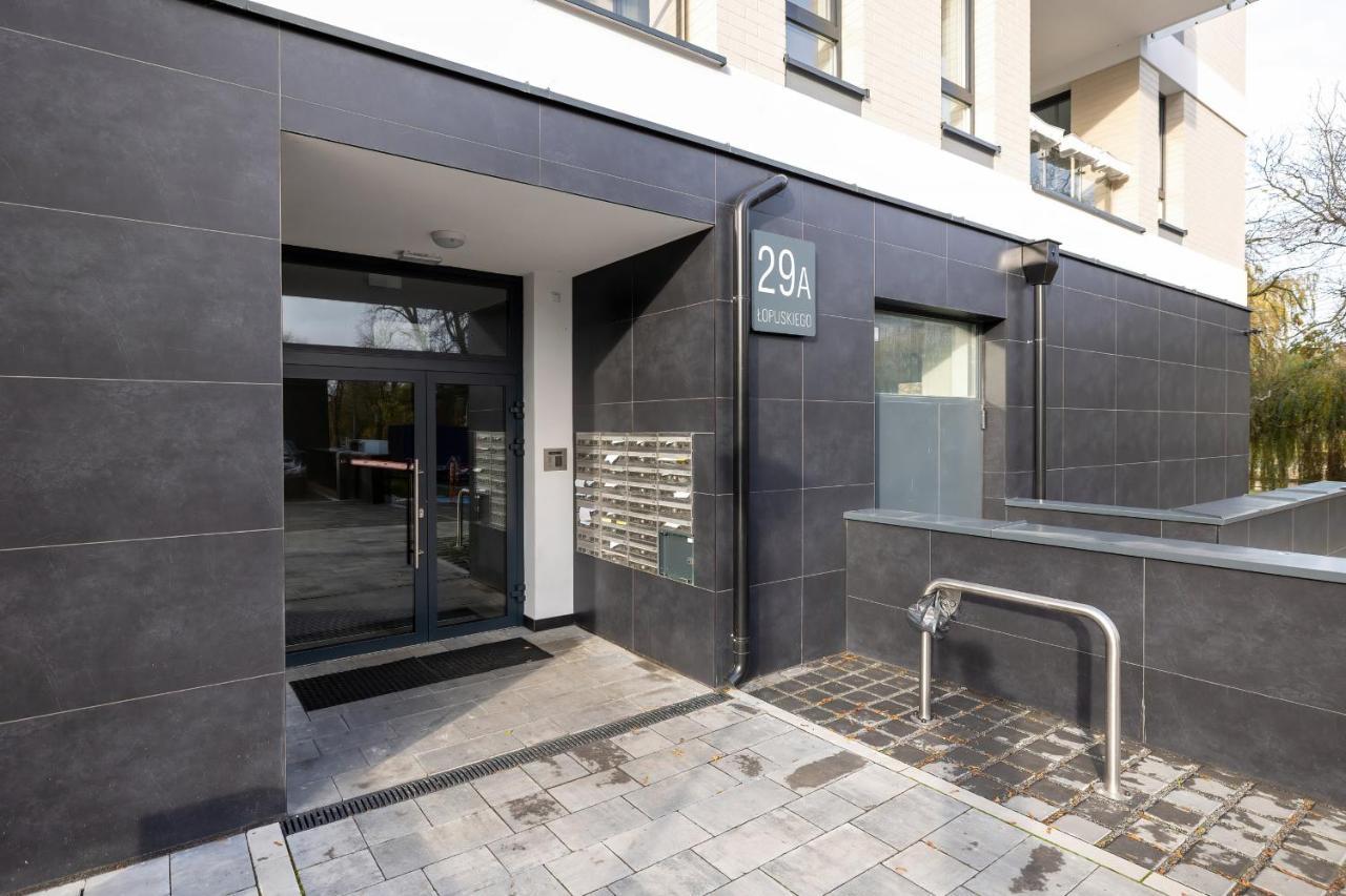 Apartamenty Platany Z Parkingiem By Noclegi Renters Kolberg Exterior foto