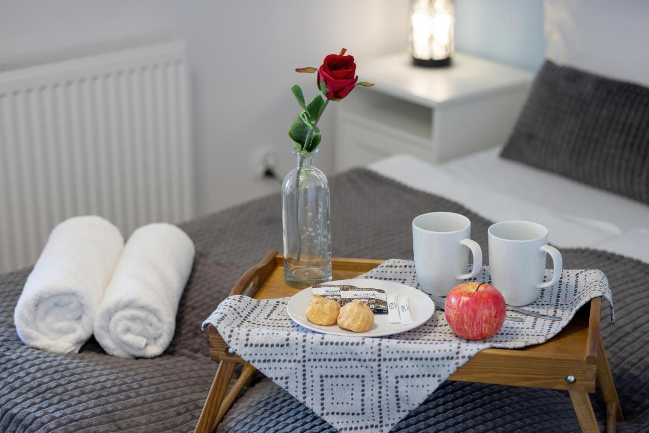 Apartamenty Platany Z Parkingiem By Noclegi Renters Kolberg Exterior foto