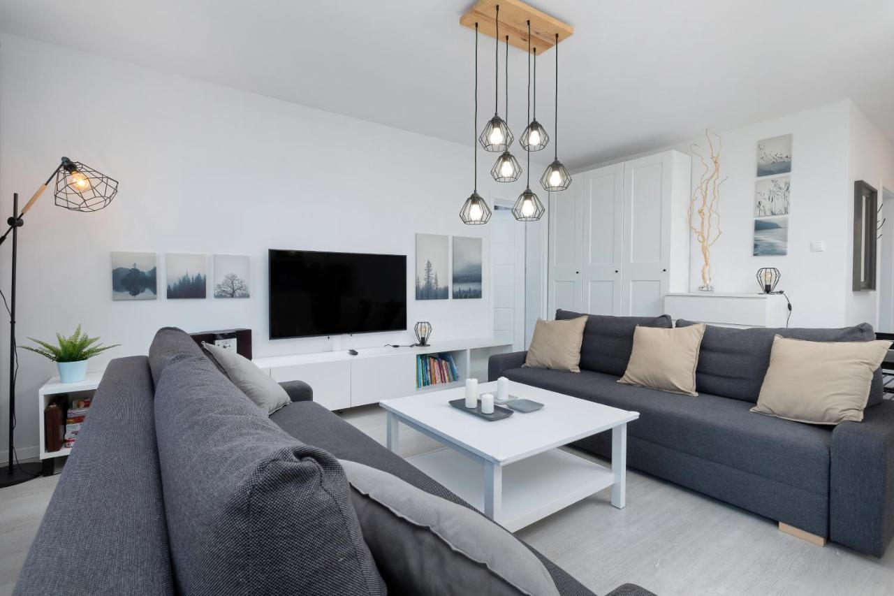 Apartamenty Platany Z Parkingiem By Noclegi Renters Kolberg Exterior foto